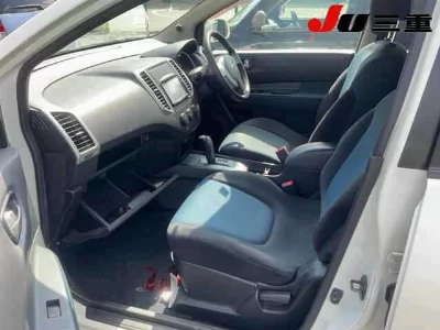 Nissan Wingroad