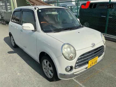 Daihatsu Mira Gino