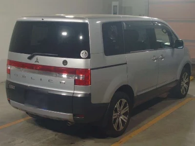 Mitsubishi DELICA D5