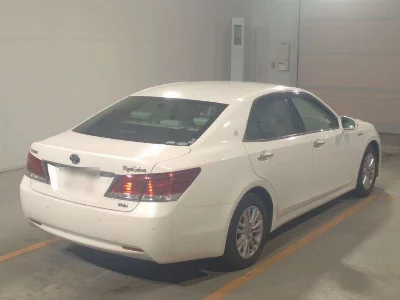 Toyota CROWN HYBRID