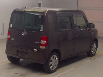 Toyota Pixis Space
