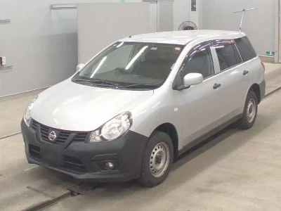Nissan AD