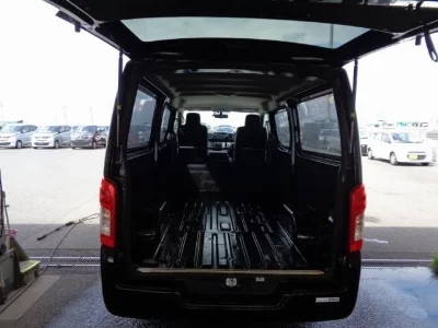 NISSAN NV350 CARAVAN