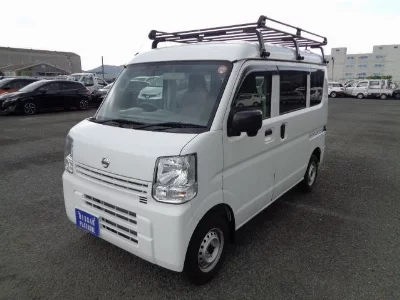 NISSAN NV100 CLIPPER