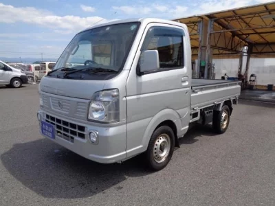 Nissan NT100 Clipper