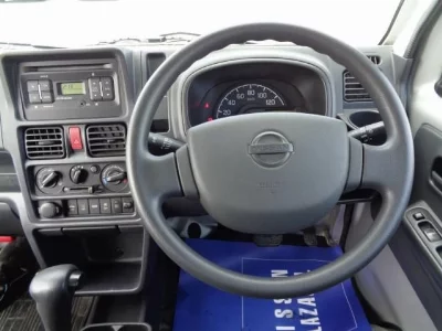 Nissan NT100 Clipper