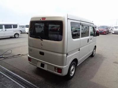 NISSAN NV100 CLIPPER