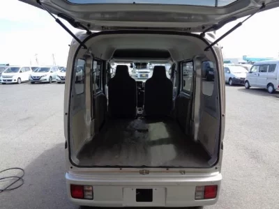 NISSAN NV100 CLIPPER