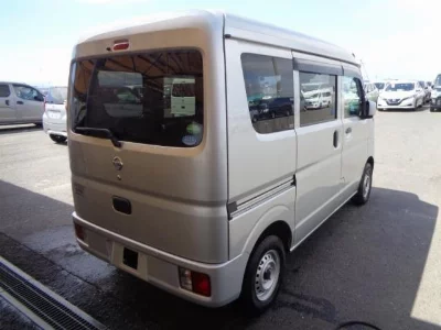NISSAN NV100 CLIPPER