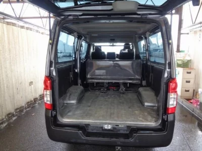 NISSAN NV350 CARAVAN