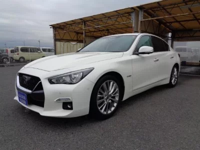 NISSAN SKYLINE