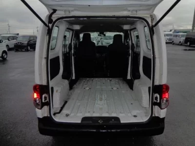 NISSAN NV200 VANETTE VAN
