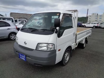 NISSAN VANETTE TRUCK