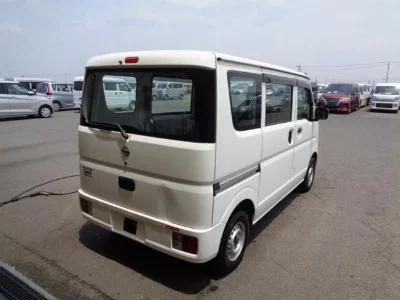 NISSAN NV100 CLIPPER