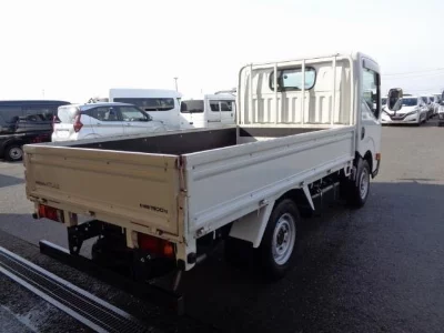 Nissan Atlas