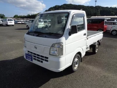 Nissan NT100 Clipper