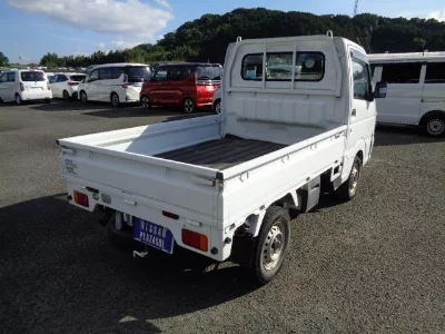 Nissan NT100 Clipper