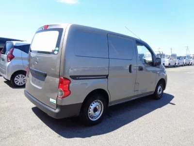 NISSAN NV200 VANETTE VAN