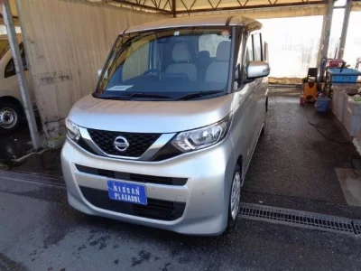 NISSAN ROOX