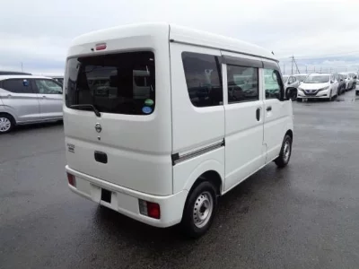 NISSAN NV100 CLIPPER