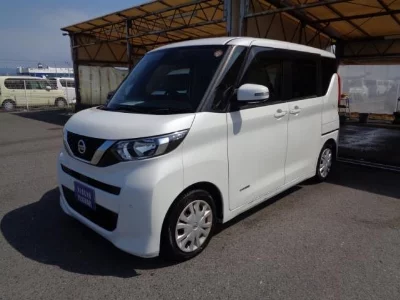 NISSAN ROOX