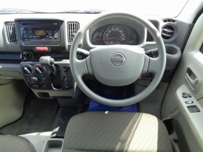 NISSAN NV100 CLIPPER