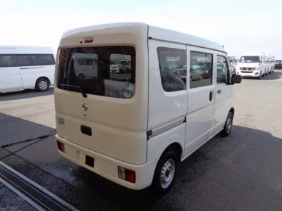 NISSAN NV100 CLIPPER