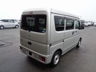 NISSAN NV100 CLIPPER