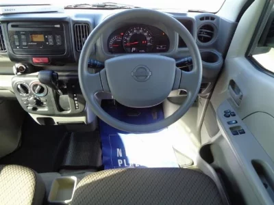 NISSAN NV100 CLIPPER