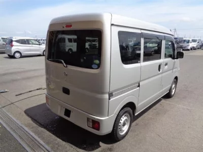 NISSAN NV100 CLIPPER