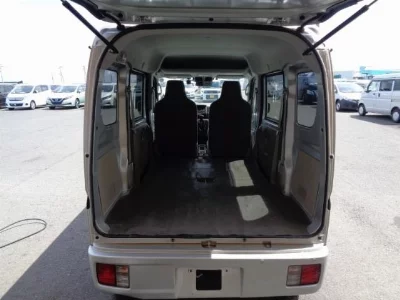 NISSAN NV100 CLIPPER
