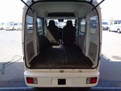 NISSAN NV100 CLIPPER