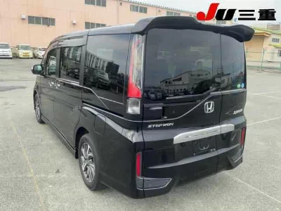 Honda STEPWGN SPADA