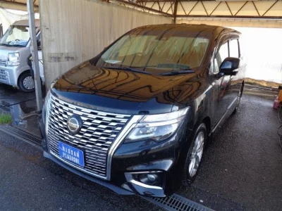 NISSAN ELGRAND