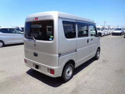 NISSAN NV100 CLIPPER