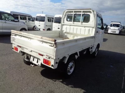 NISSAN NT100 CLIPPER