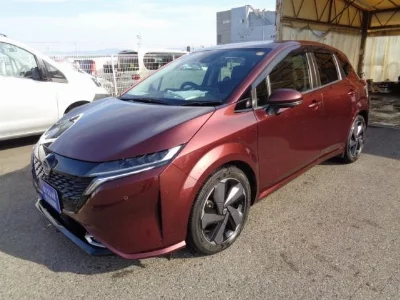 Nissan Aura
