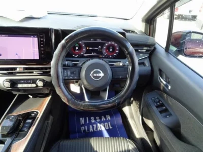 Nissan Aura
