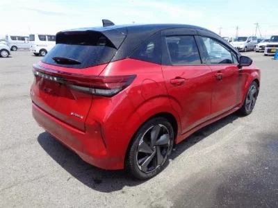 Nissan Aura