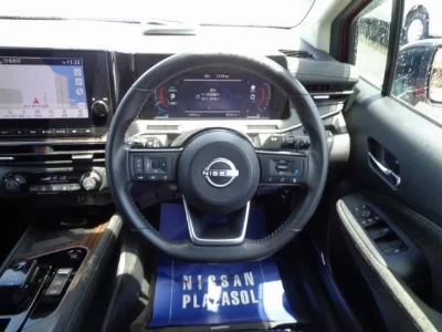 Nissan Aura