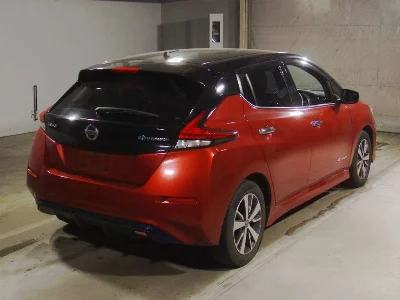 NISSAN LEAF