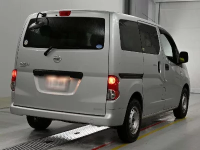 Nissan NV200 VANETTE VAN