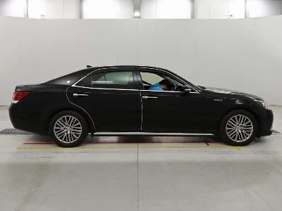 Toyota CROWN MAJESTA