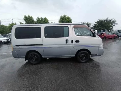 Nissan Caravan