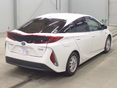 Toyota Prius PHV