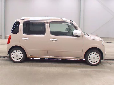 Daihatsu Mira Cocoa