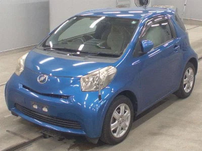 Toyota iQ