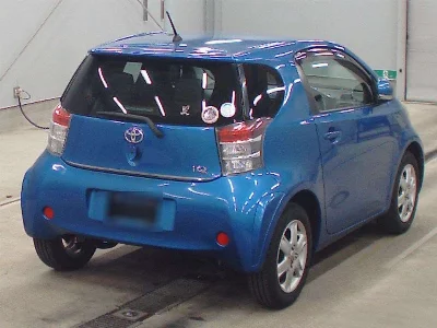 Toyota iQ