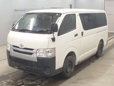 Toyota HiAce Van