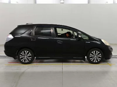 Honda FIT SHUTTLE HYBRID